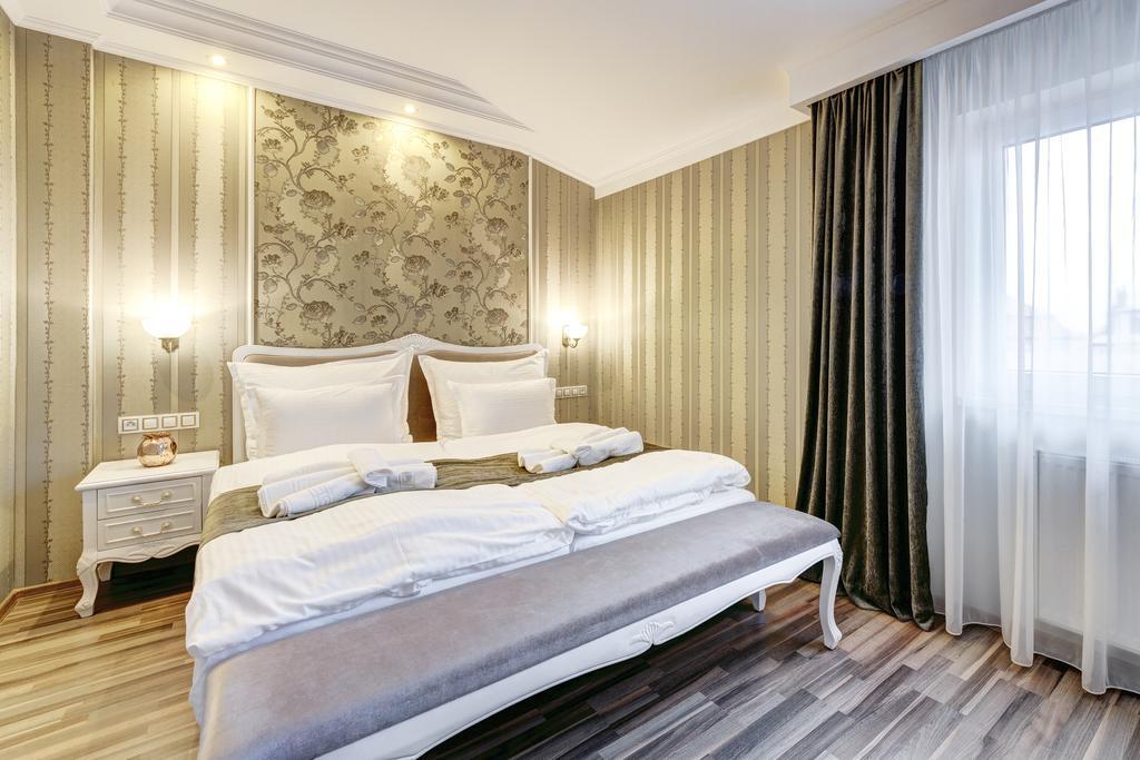 Boutique Hotel Diama Mratin Room photo