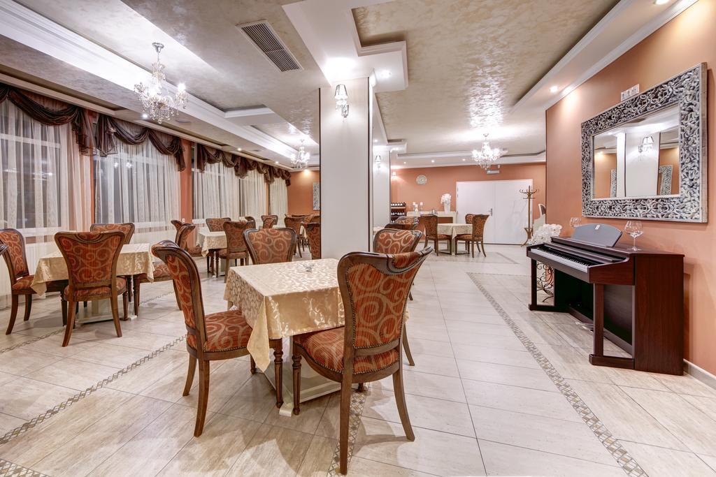Boutique Hotel Diama Mratin Exterior photo